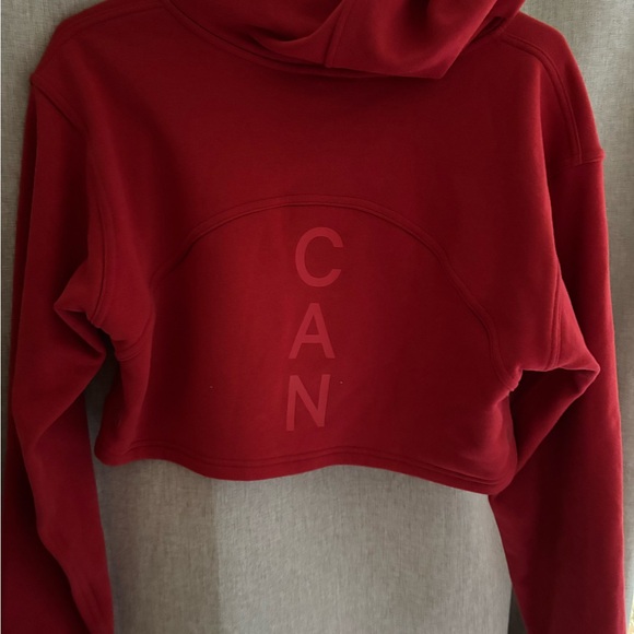 LIMITED EDITION CANADA OLYMPIC LULULEMON
Lululemonn cropped hoodie - Picture 4 of 6